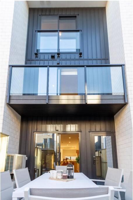 3 Minutes Walk To Riverside Market 4Bed4Bath Christchurch Extérieur photo